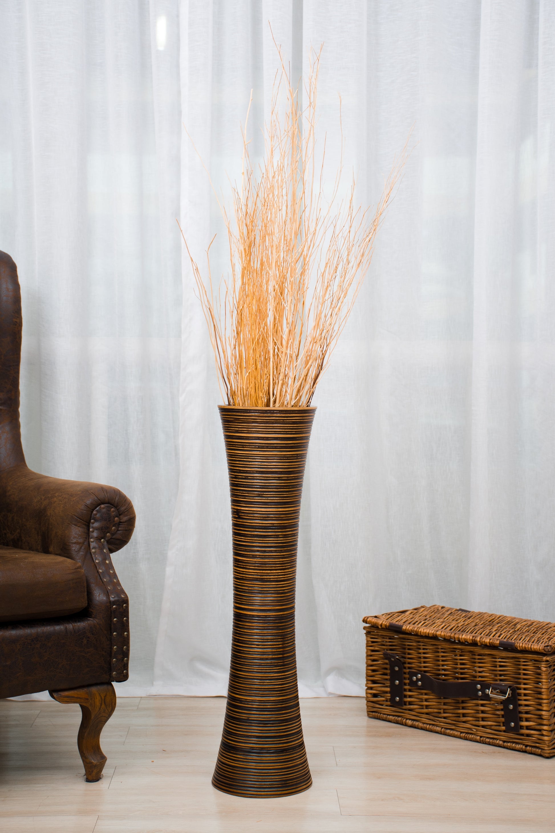 Large Mango Wood Floor Vase – Handcrafted Decorative Highlight from Thailand, 65 cm