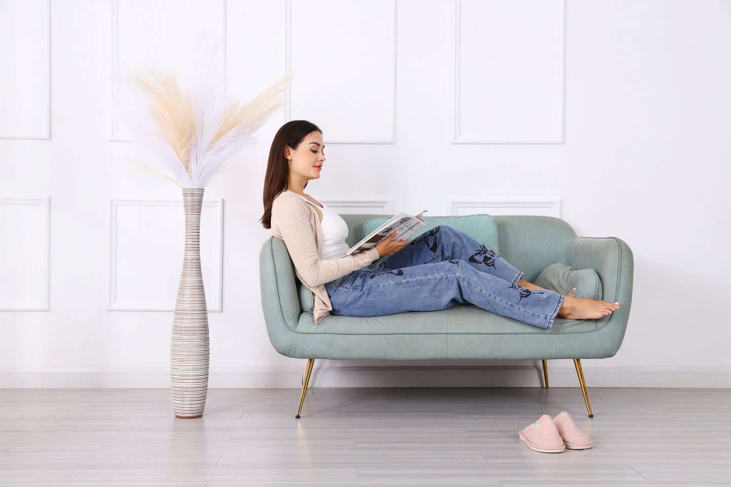 Large Resin Floor Vase – Stylish Waterproof Vase for Fresh & Dried Flowers, 85 cm