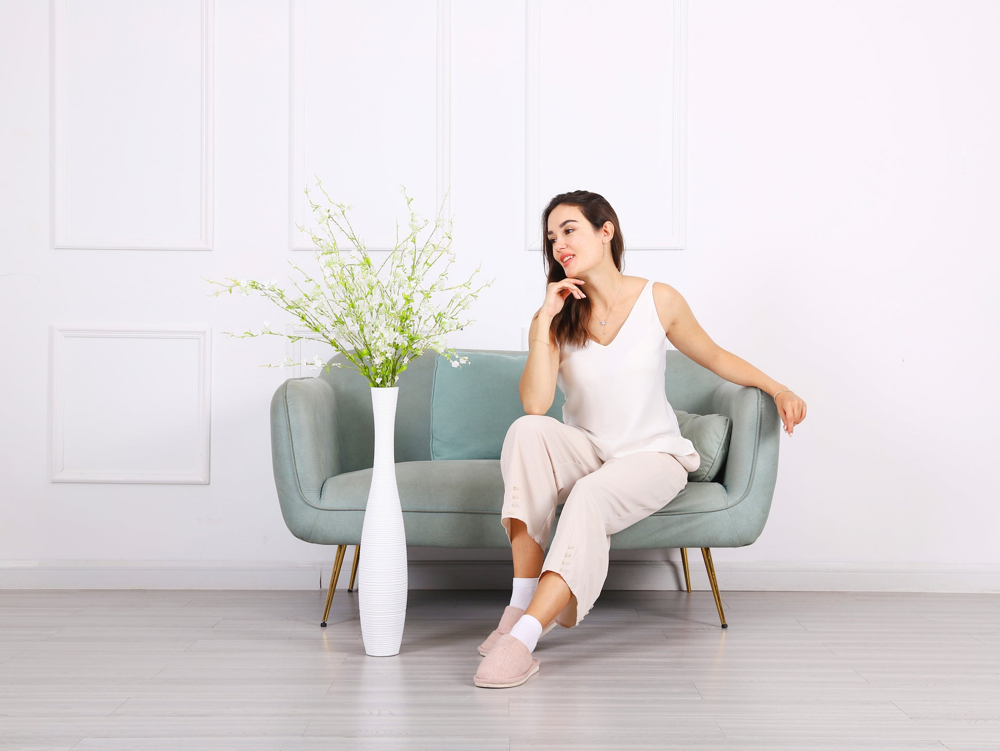 Large Resin Floor Vase – Stylish Waterproof Vase for Fresh & Dried Flowers, 65 cm