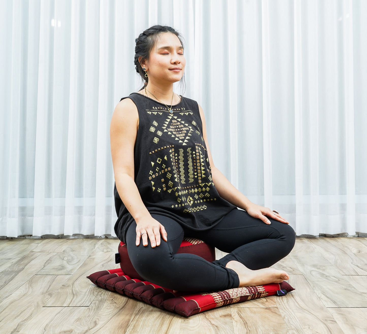 Compact Meditation Cushion Set Made of Kapok – Small Zabuton & Zafu with Cotton Cover, Sf24 - Red, Brown