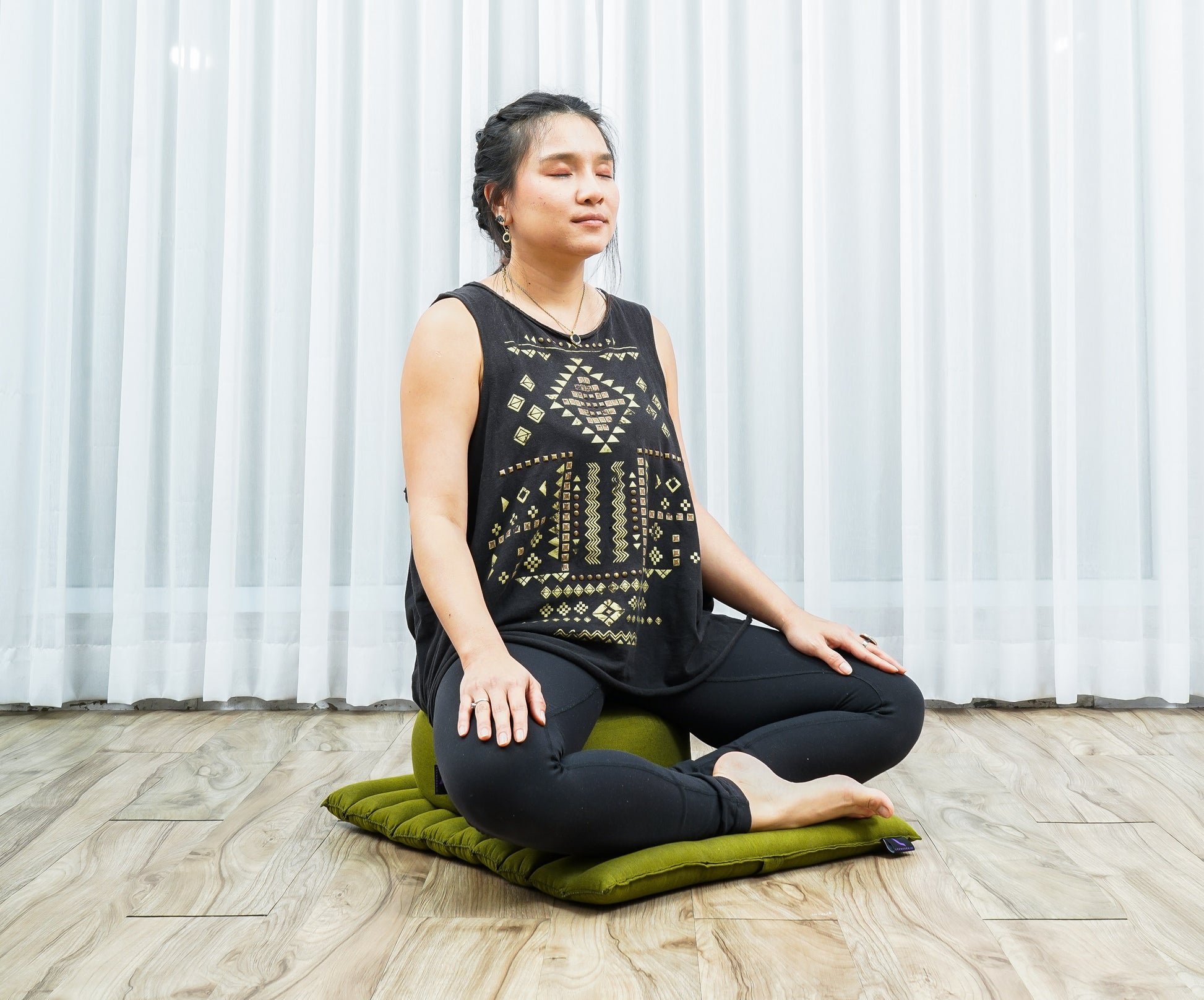 Compact Meditation Cushion Set Made of Kapok – Small Zabuton & Zafu with Cotton Cover, Cl23 - Green