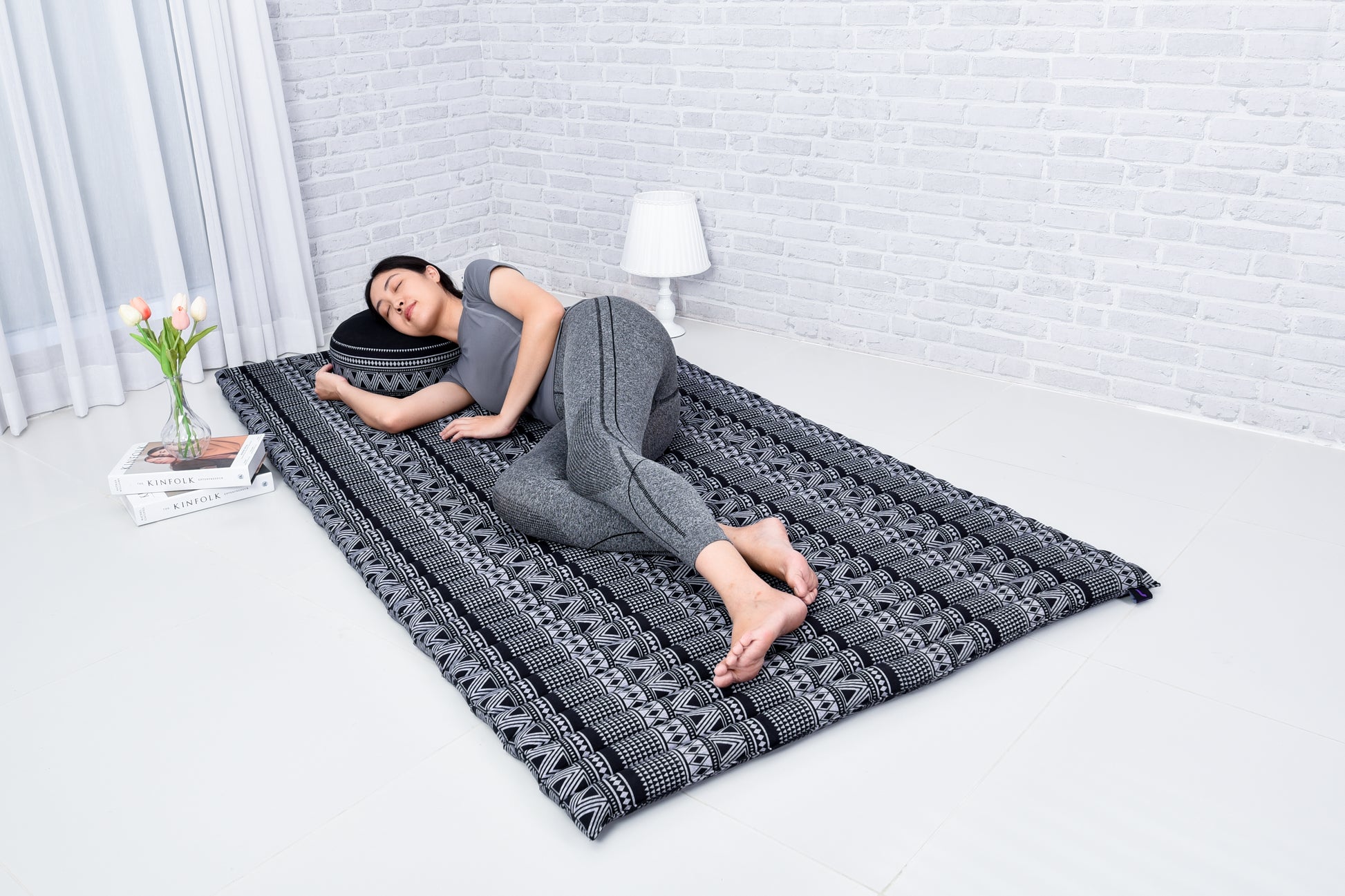 Kapok Roll-Up Mattress – Foldable Sleeping & Relax Mat with Cotton Cover for Home & Outdoor Use, Cbt3 - Black, L: 190x100 cm