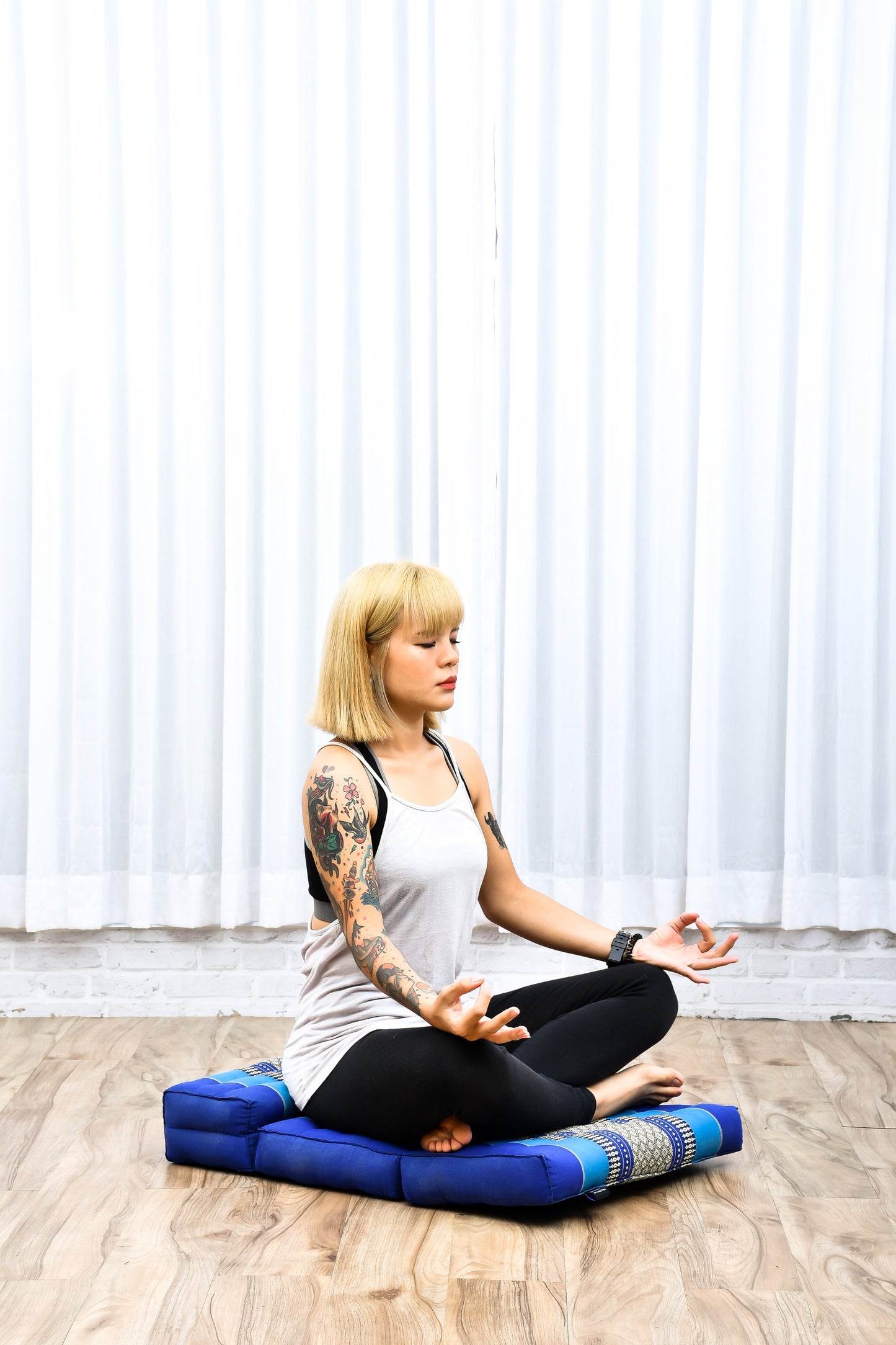 Foldable Meditation Cushion – Compact Kapok Seat with Foot Pad and Cotton Cover in Solid Colors or Thai Pattern, Sf28 - Blue