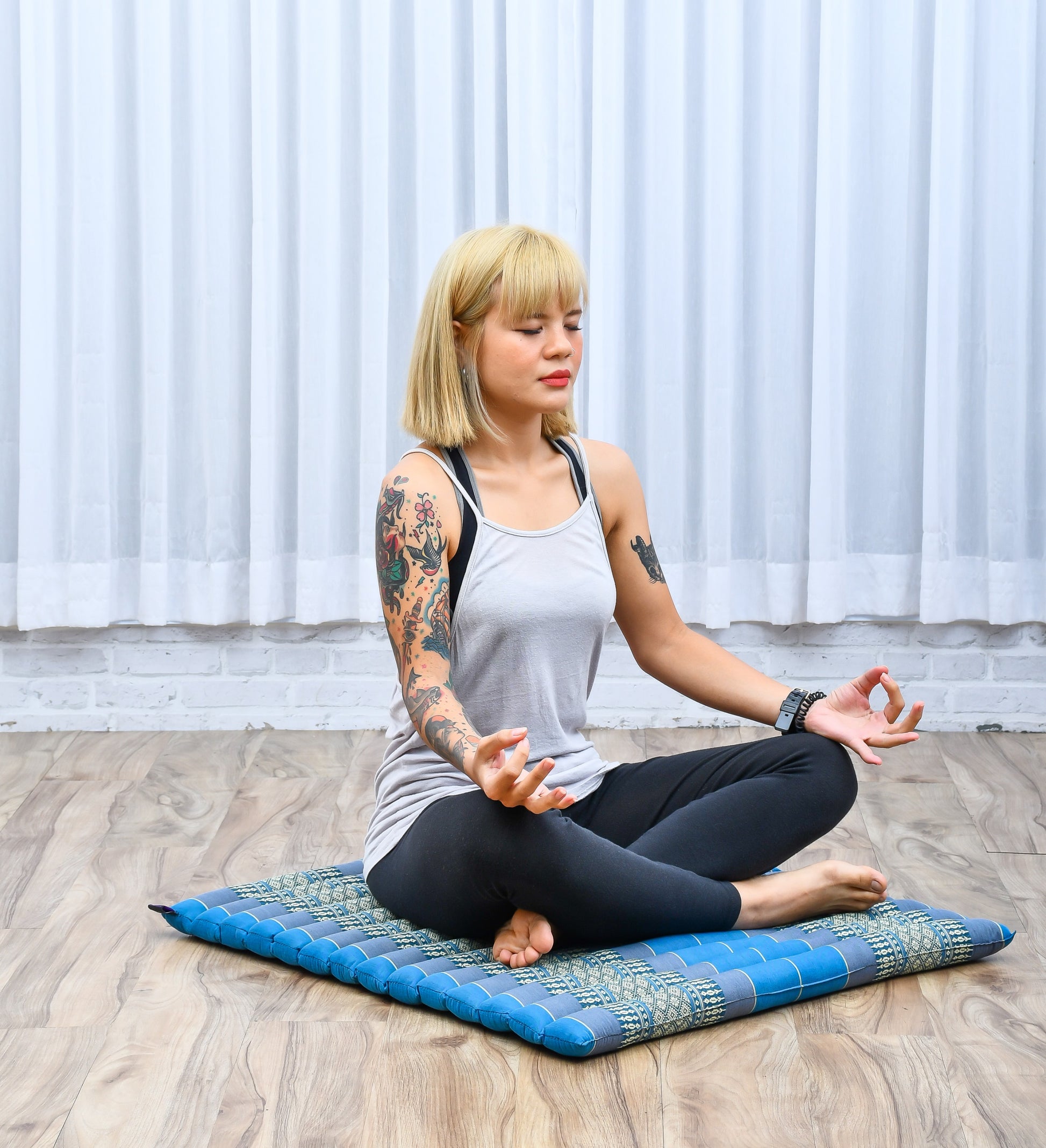 Large Kapok Zabuton Meditation Cushion – Rectangular Floor Mat with Cotton Cover, Sf22 - Blue