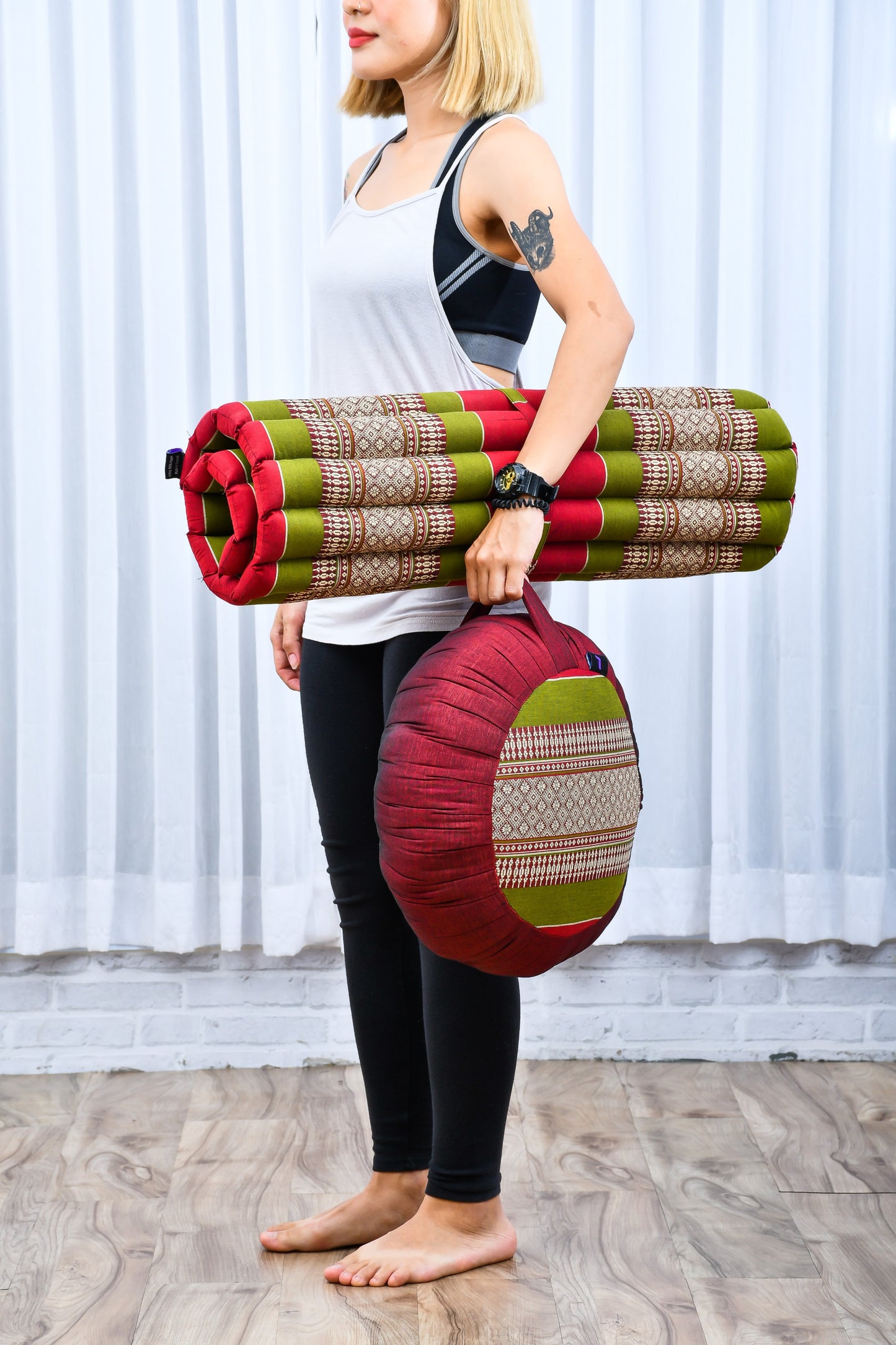 Kapok Meditation Cushion Set – Zabuton Mat & Zafu Seat Cushion with Cotton Cover, Sf11 - Red, Green