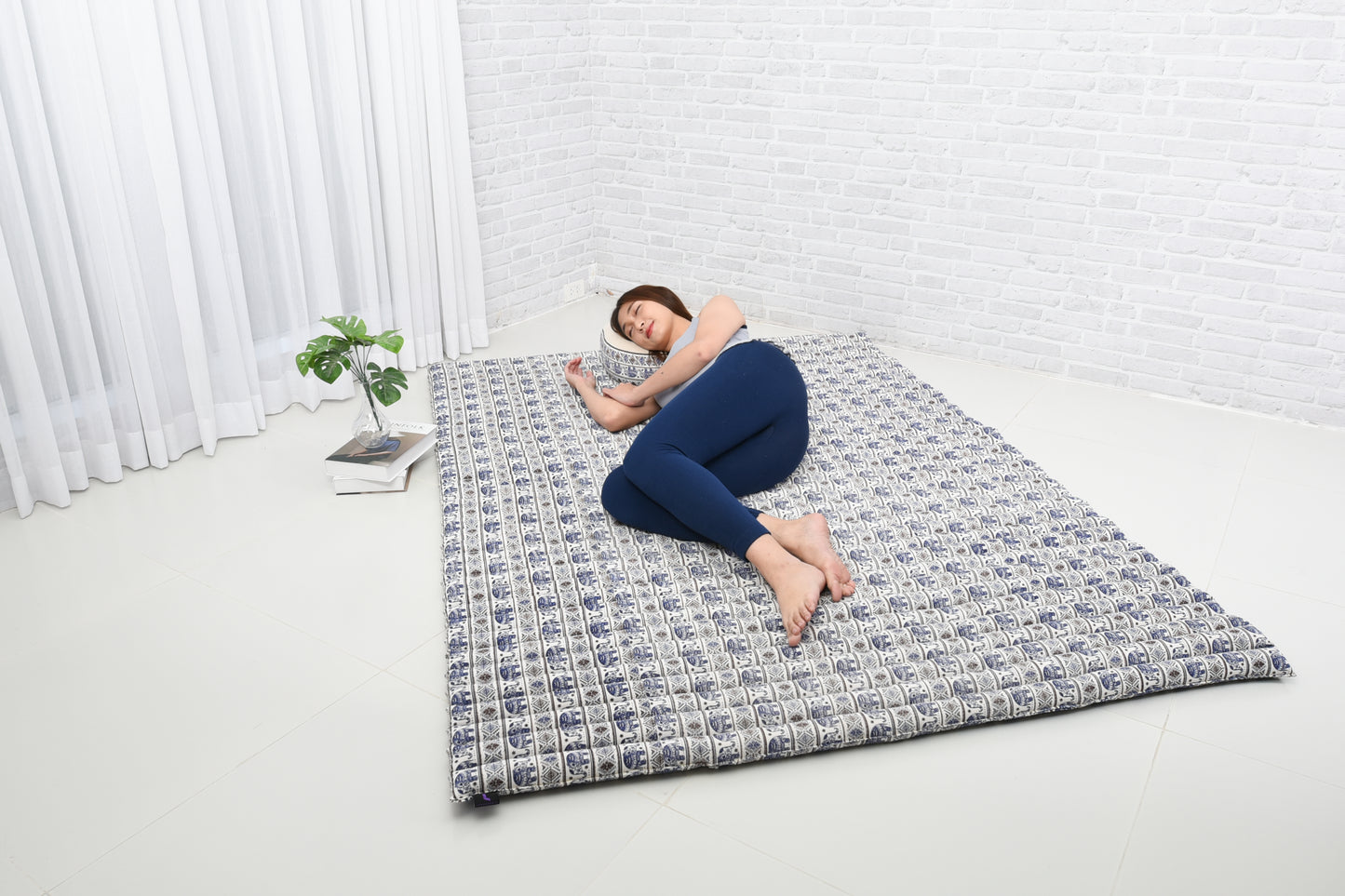 Kapok Roll-Up Mattress – Foldable Sleeping & Relax Mat with Cotton Cover for Home & Outdoor Use, El1 - Blue, XL: 190x145 cm