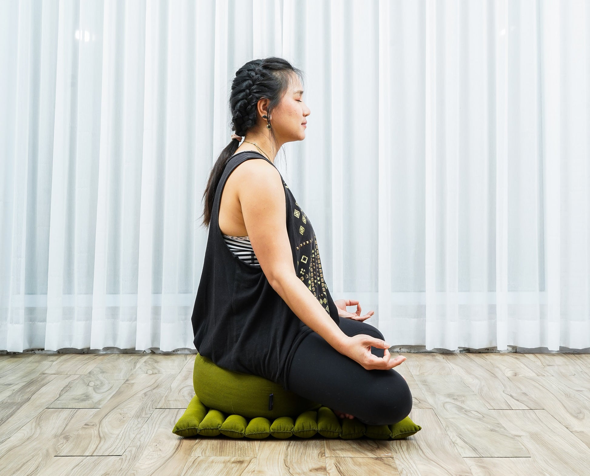 Compact Meditation Cushion Set Made of Kapok – Small Zabuton & Zafu with Cotton Cover, Cl23 - Green