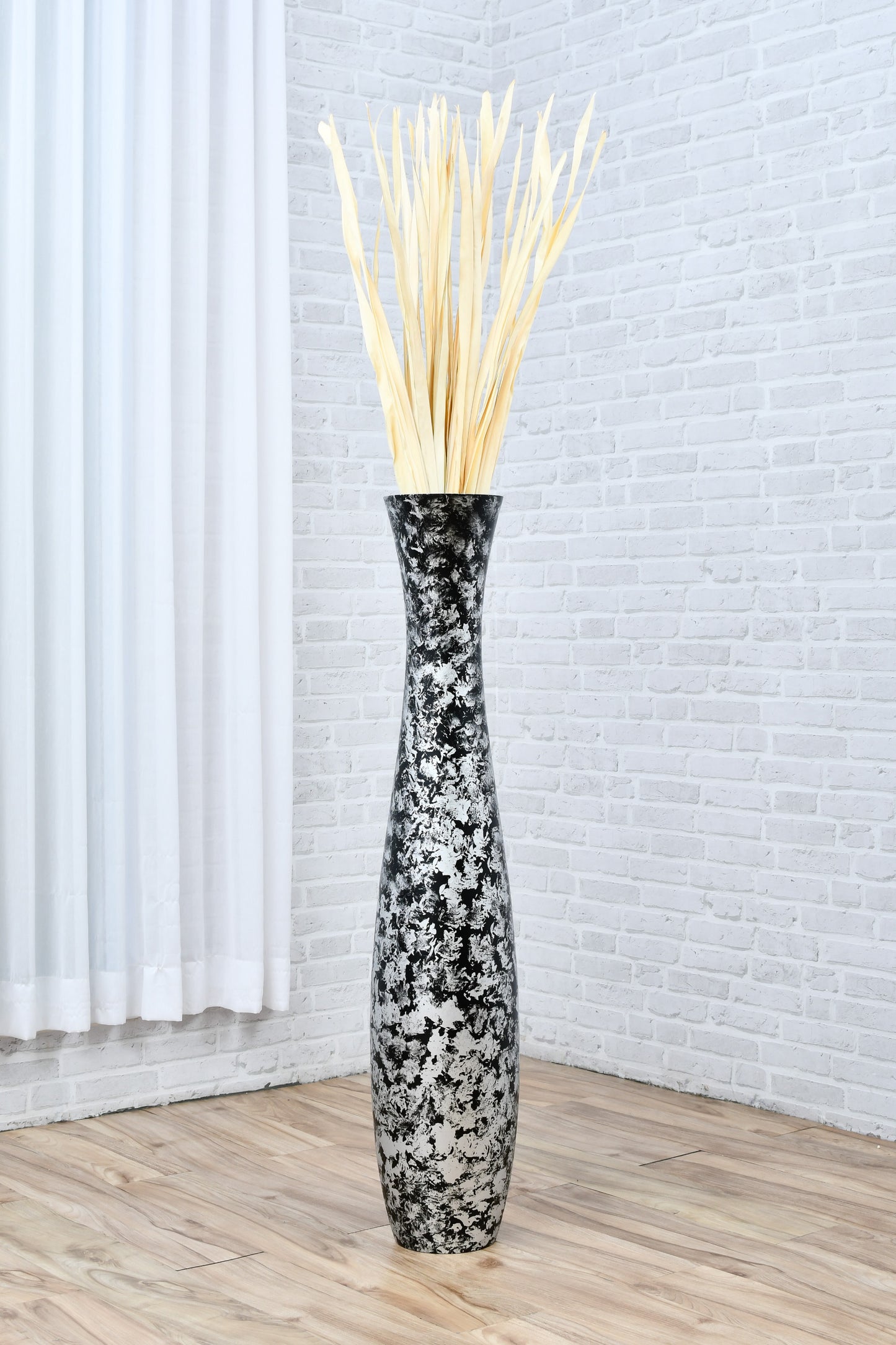 Large Mango Wood Floor Vase – Handcrafted Decorative Highlight from Thailand, 105 cm