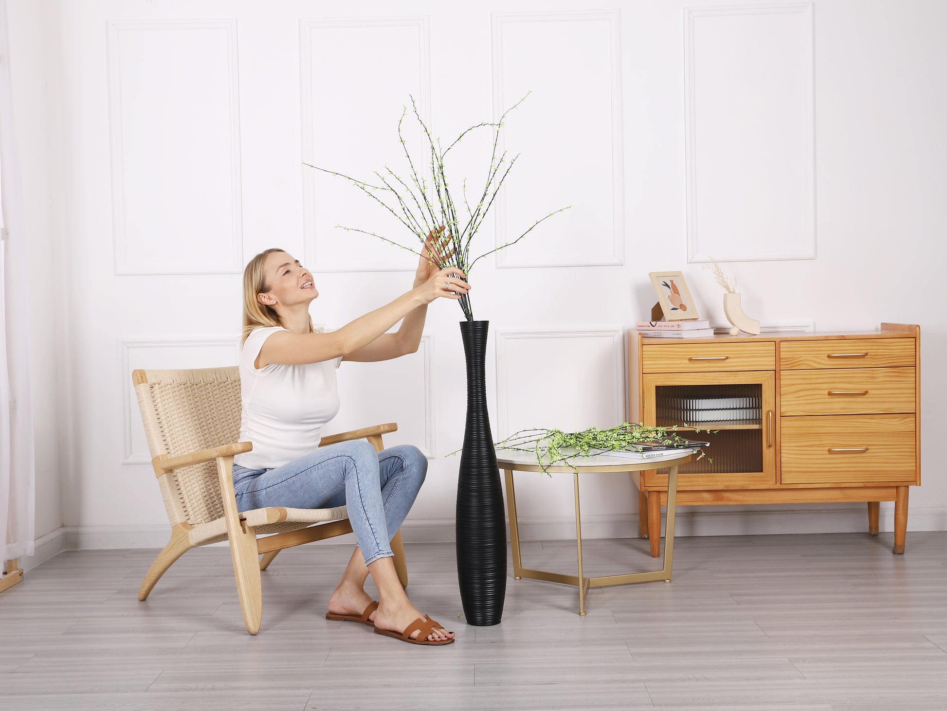 Large Resin Floor Vase – Stylish Waterproof Vase for Fresh & Dried Flowers, 85 cm