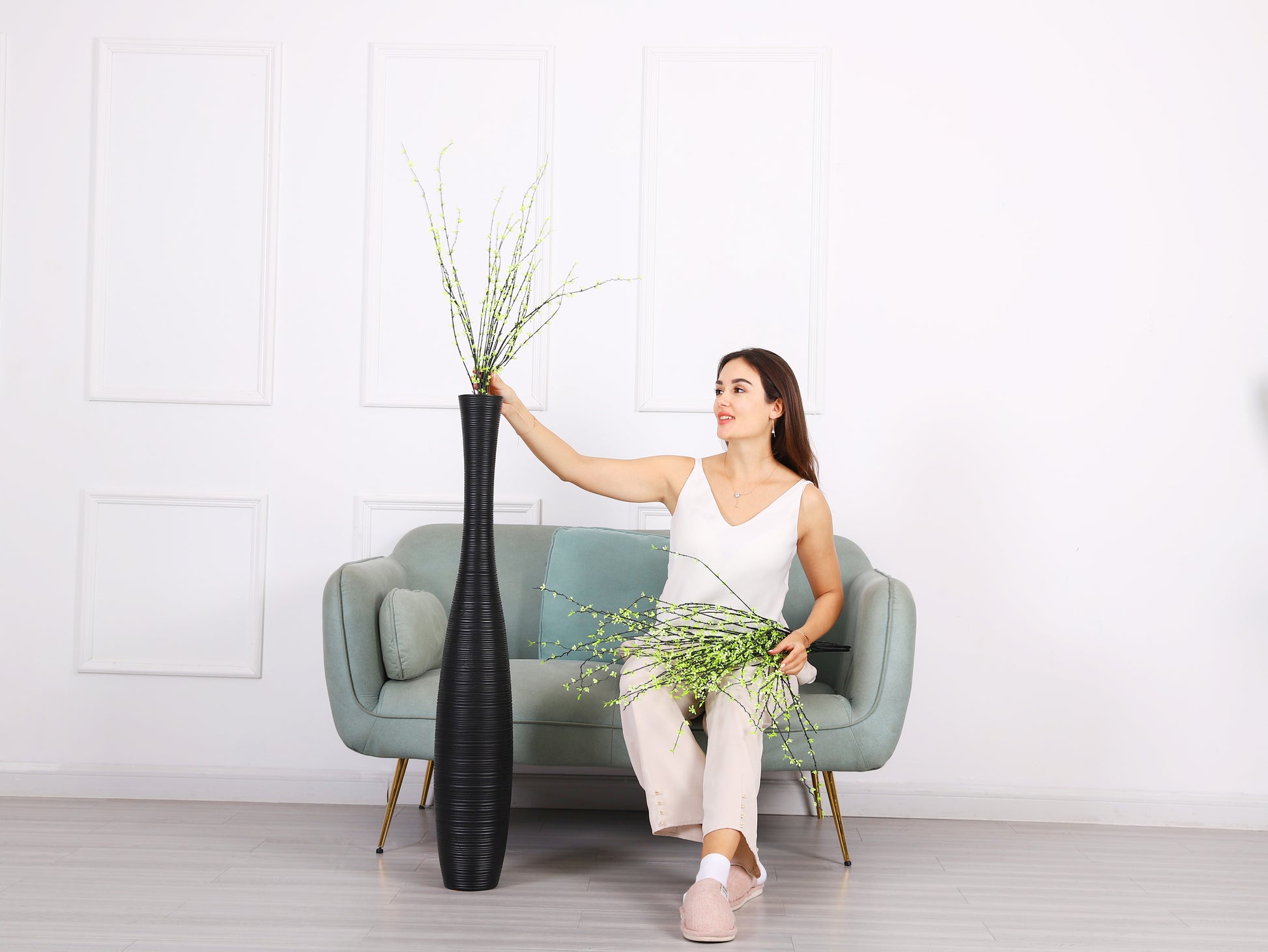 Large Resin Floor Vase – Stylish Waterproof Vase for Fresh & Dried Flowers, 105 cm