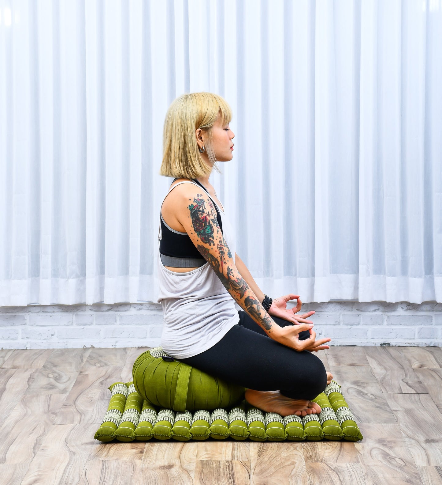 Kapok Meditation Cushion Set – Zabuton Mat & Zafu Seat Cushion with Cotton Cover, Sf17 - Green