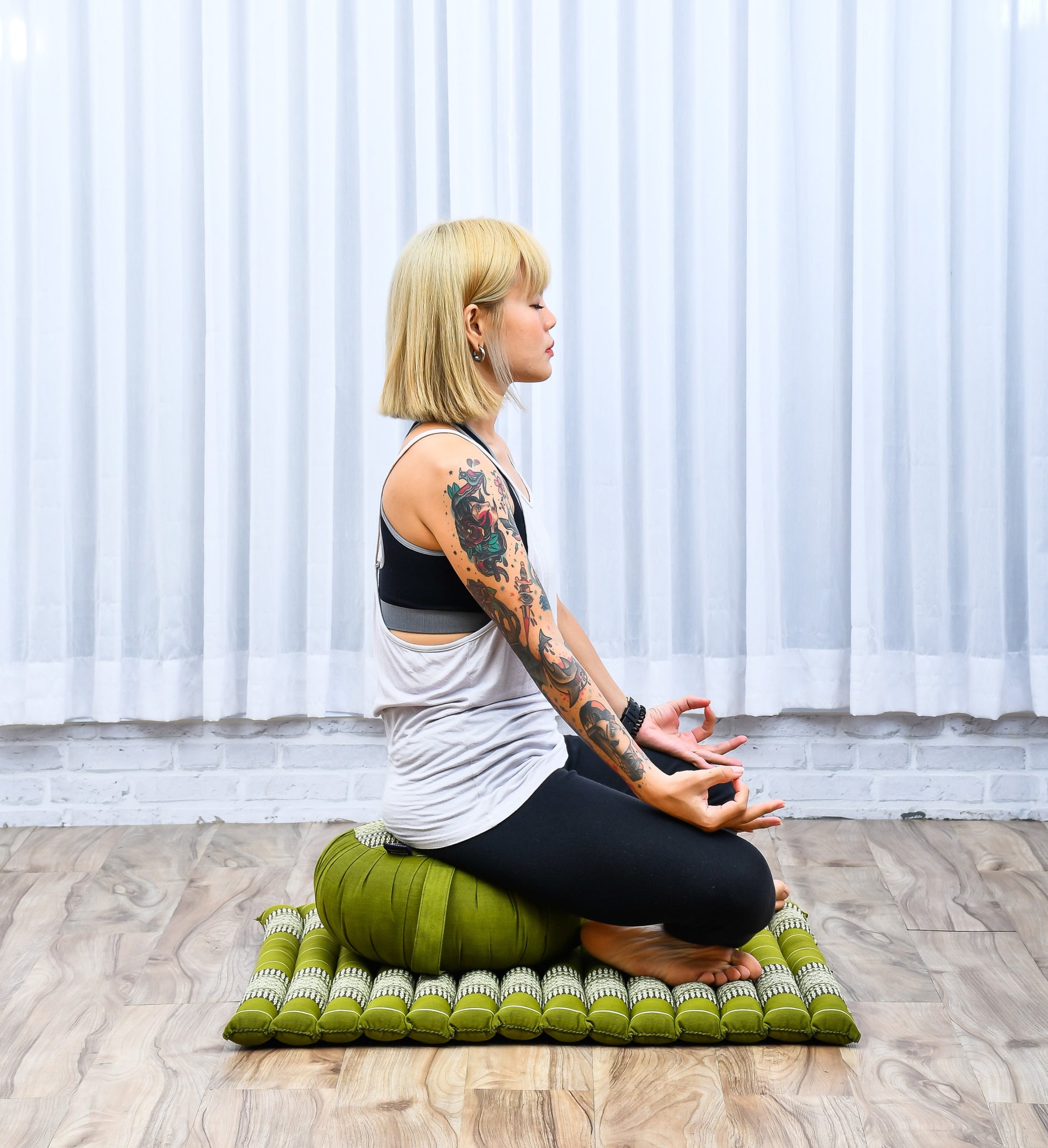 Kapok Meditation Cushion Set – Zabuton Mat & Zafu Seat Cushion with Cotton Cover, Sf17 - Green