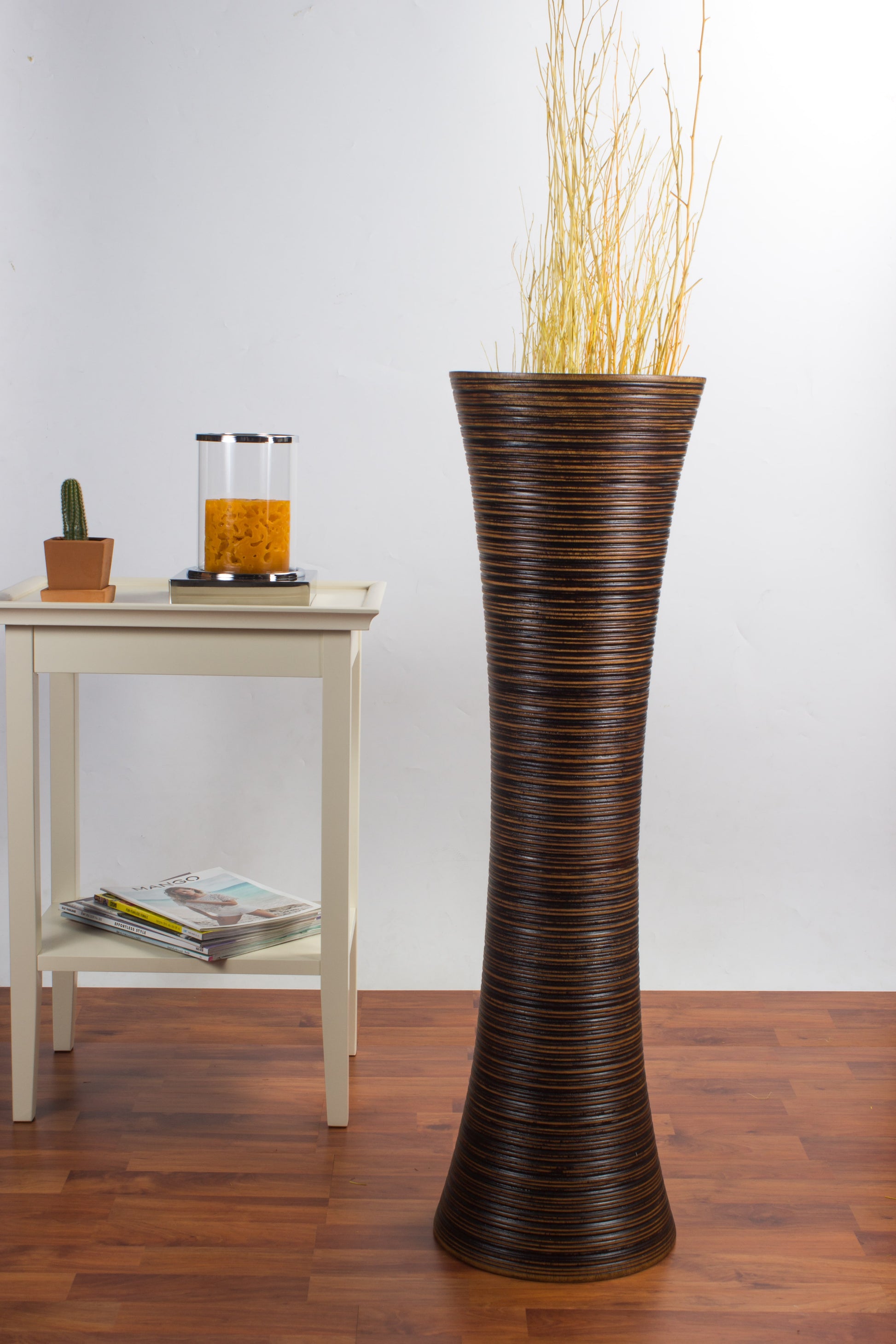 Large Mango Wood Floor Vase – Handcrafted Decorative Highlight from Thailand, 85 cm