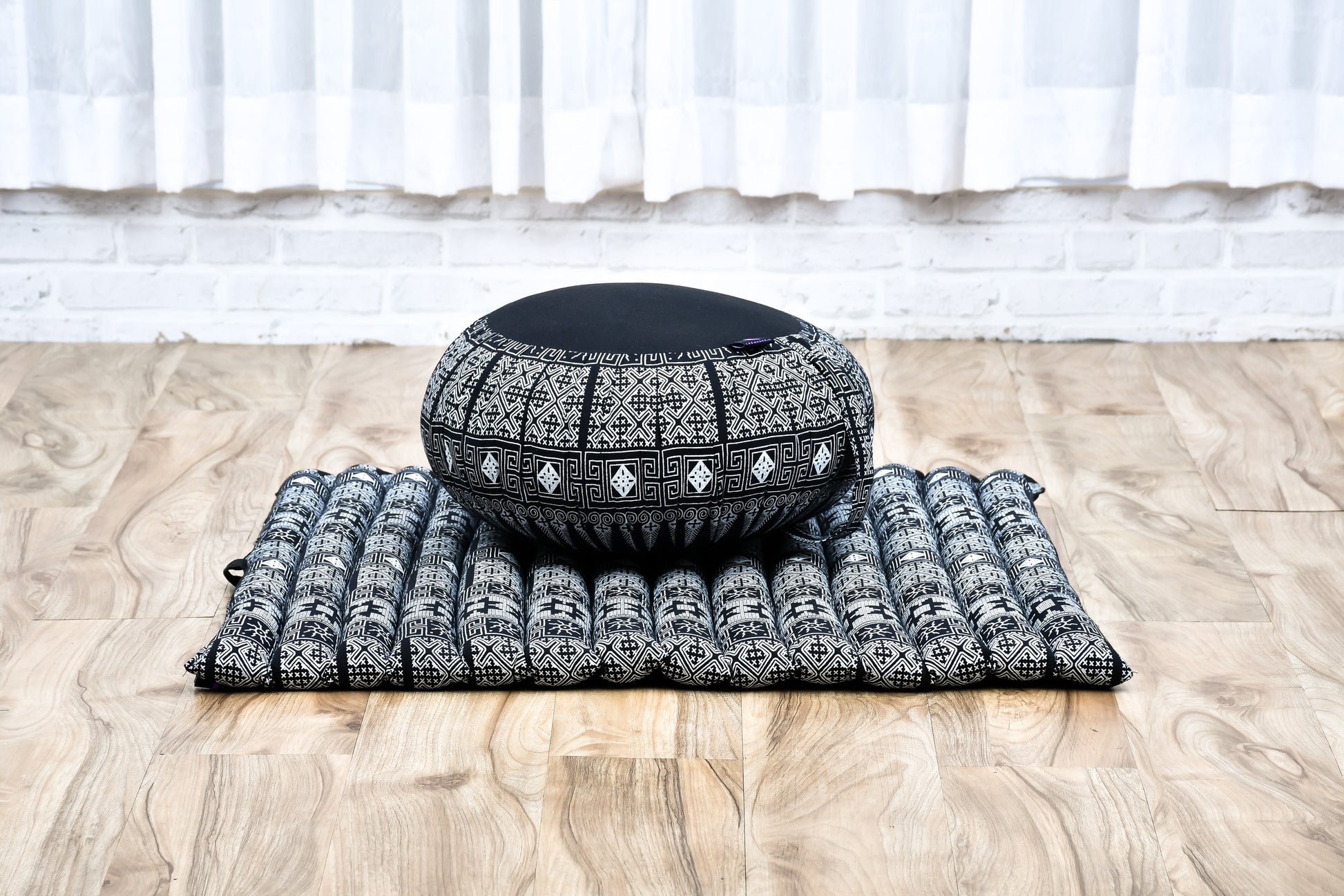 Kapok Meditation Cushion Set – Zabuton Mat & Zafu Seat Cushion with Cotton Cover, Cbt4 - Black