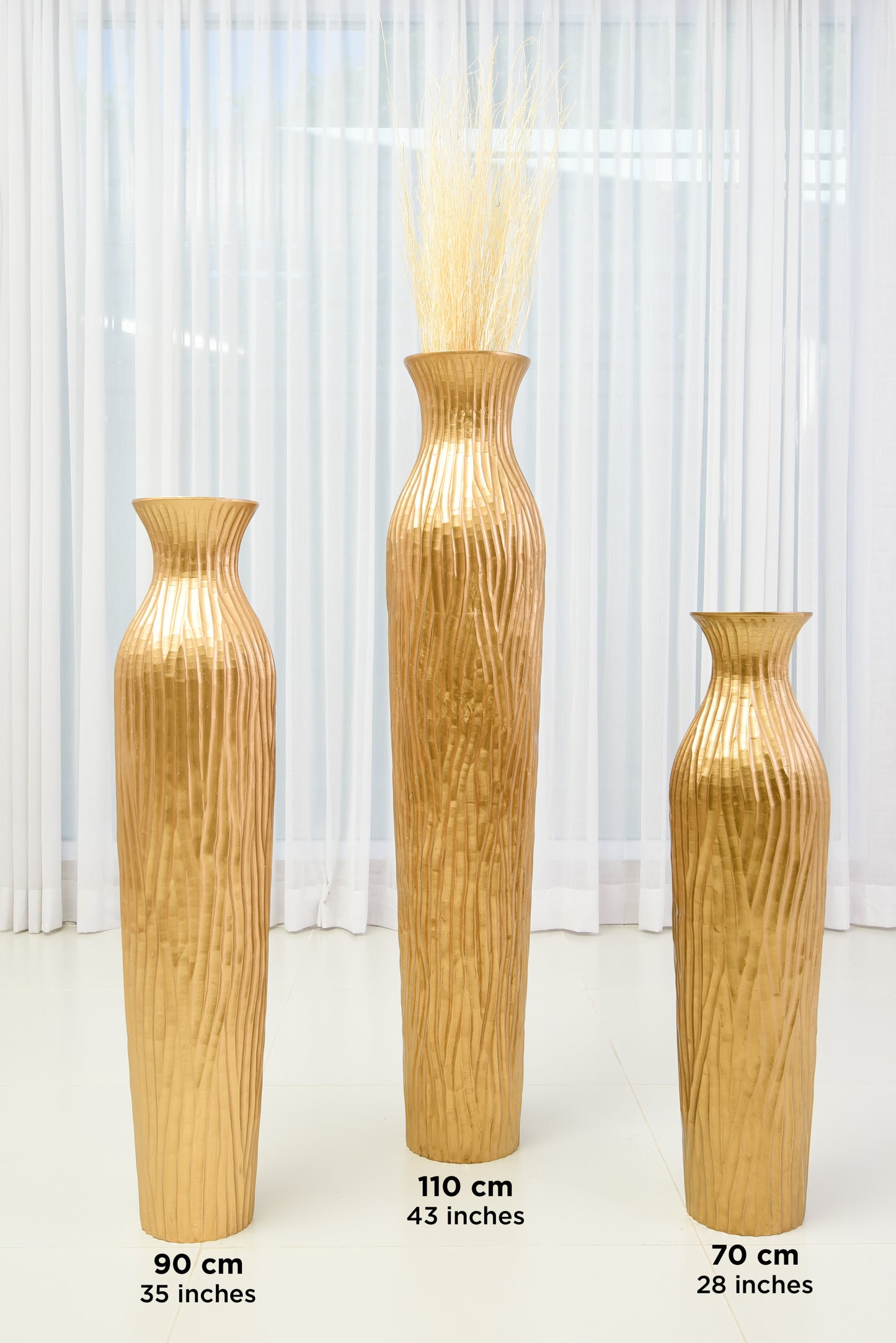 Large Mango Wood Floor Vase – Handcrafted Decorative Highlight from Thailand, 65 cm