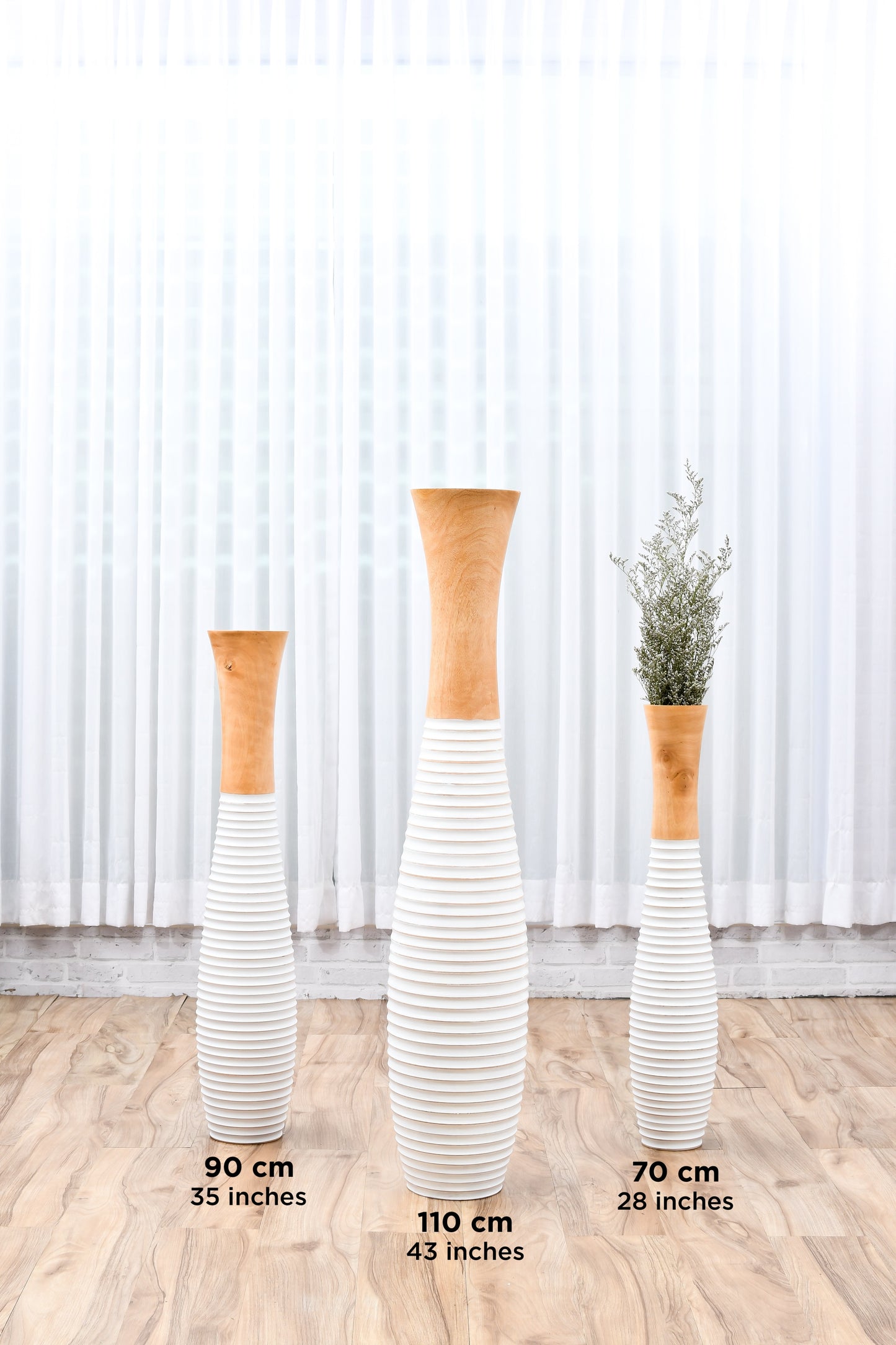 Large Mango Wood Floor Vase – Handcrafted Decorative Highlight from Thailand, 85 cm