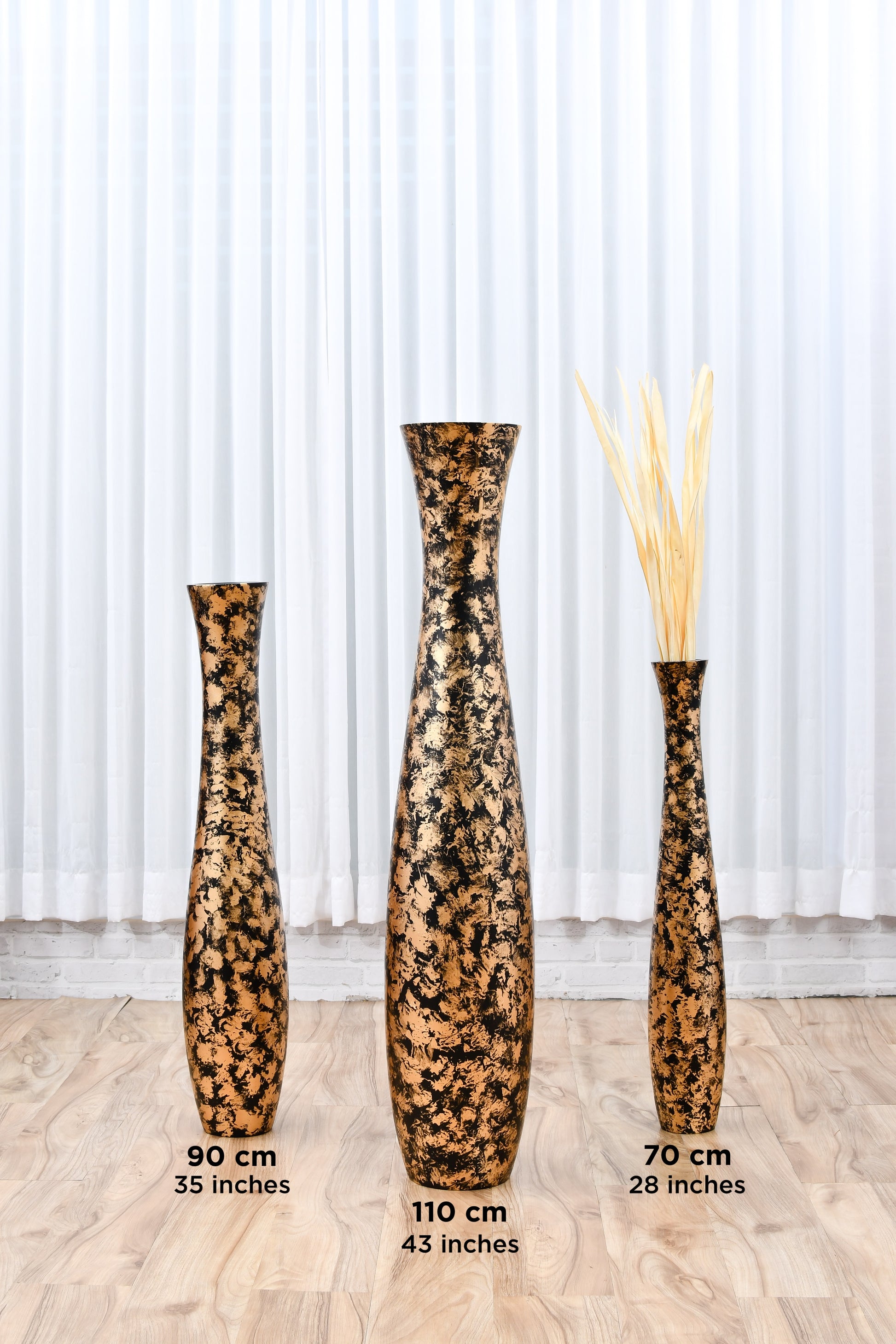 Large Mango Wood Floor Vase – Handcrafted Decorative Highlight from Thailand, 105 cm
