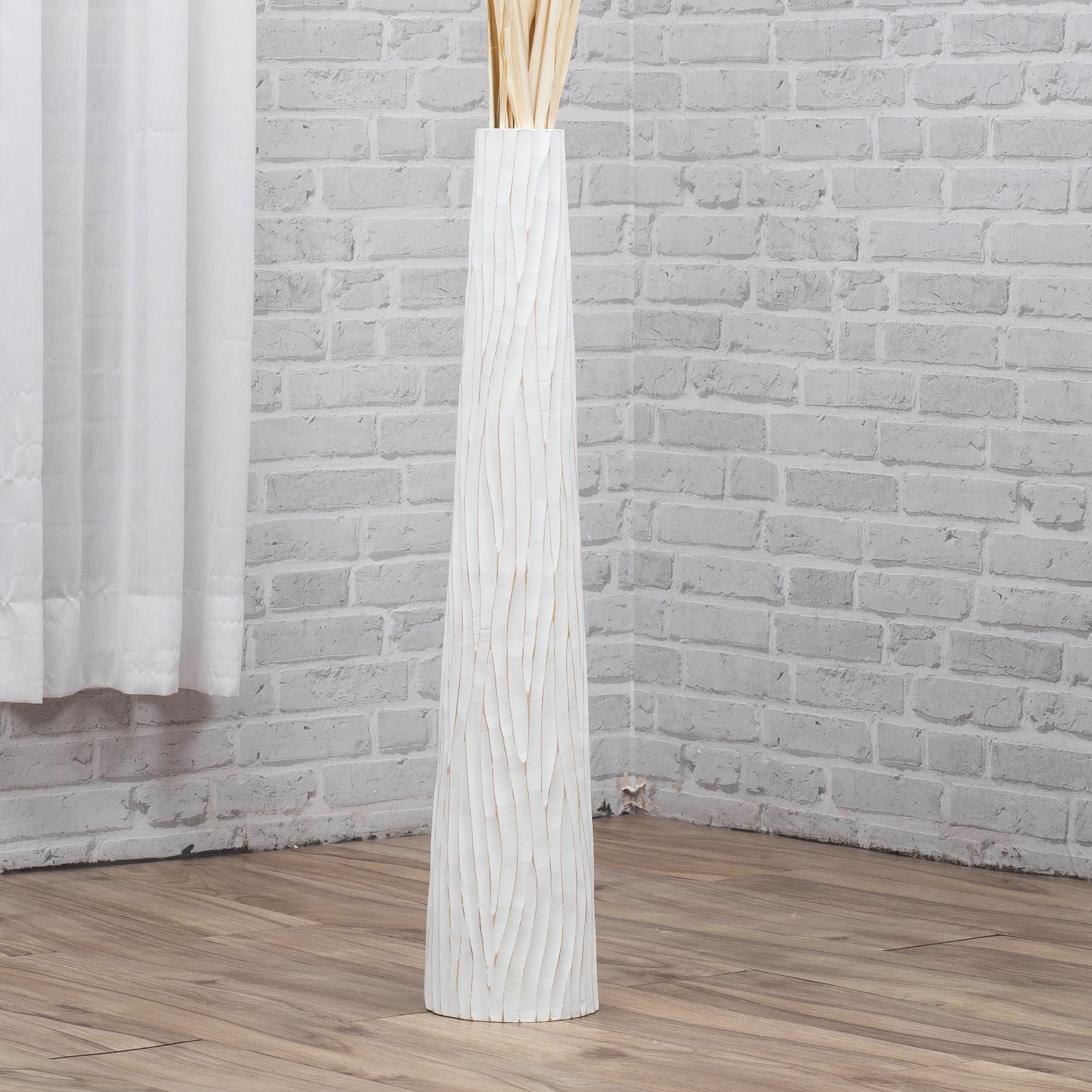 Large Mango Wood Floor Vase – Handcrafted Decorative Highlight from Thailand, 65 cm