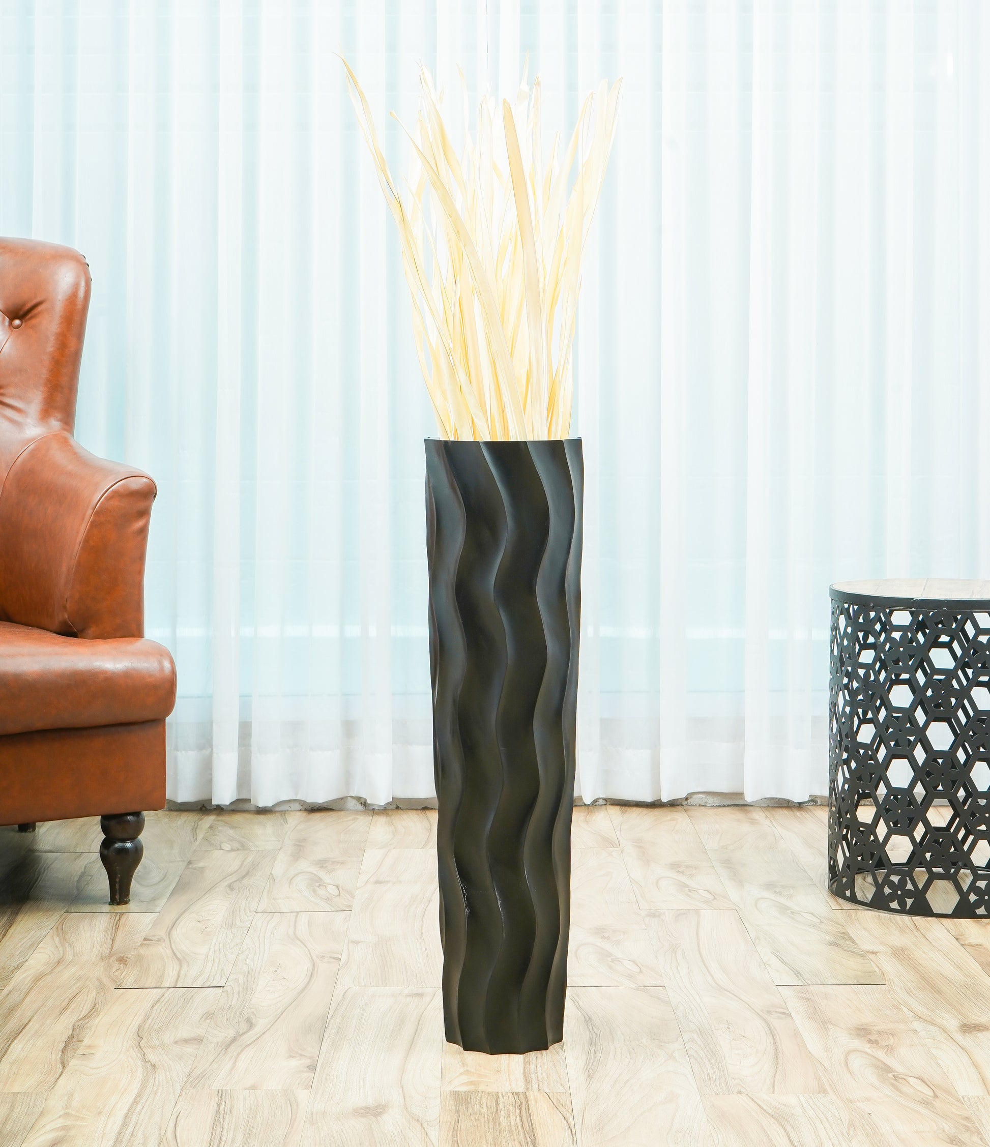 Large Mango Wood Floor Vase – Handcrafted Decorative Highlight from Thailand, black, 65 cm