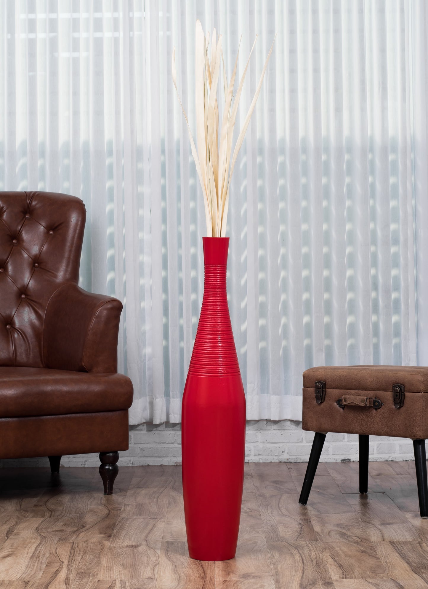 Large Mango Wood Floor Vase – Handcrafted Decorative Highlight from Thailand, 85 cm