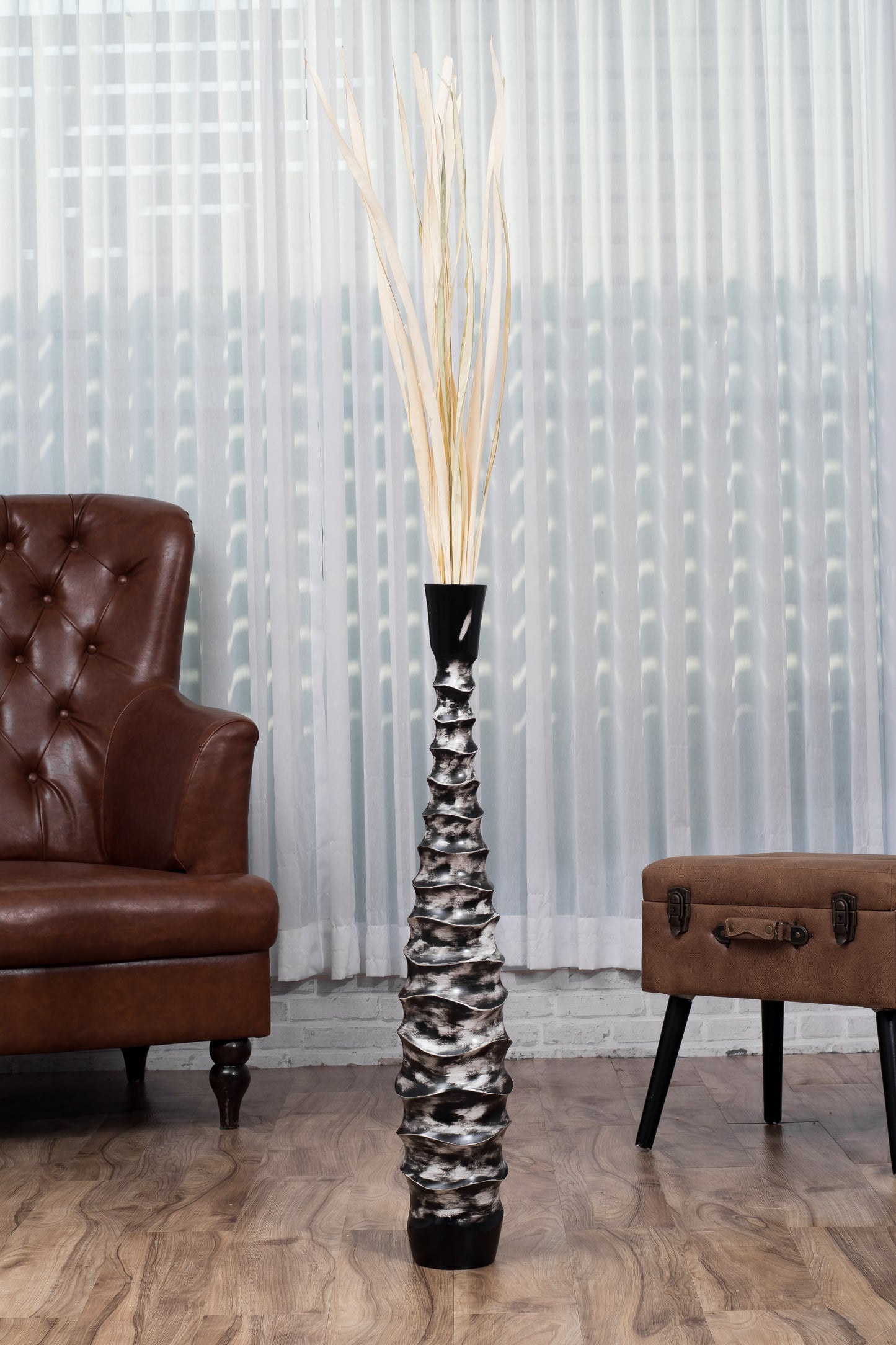 Large Mango Wood Floor Vase – Handcrafted Decorative Highlight from Thailand, black, white, 85 cm