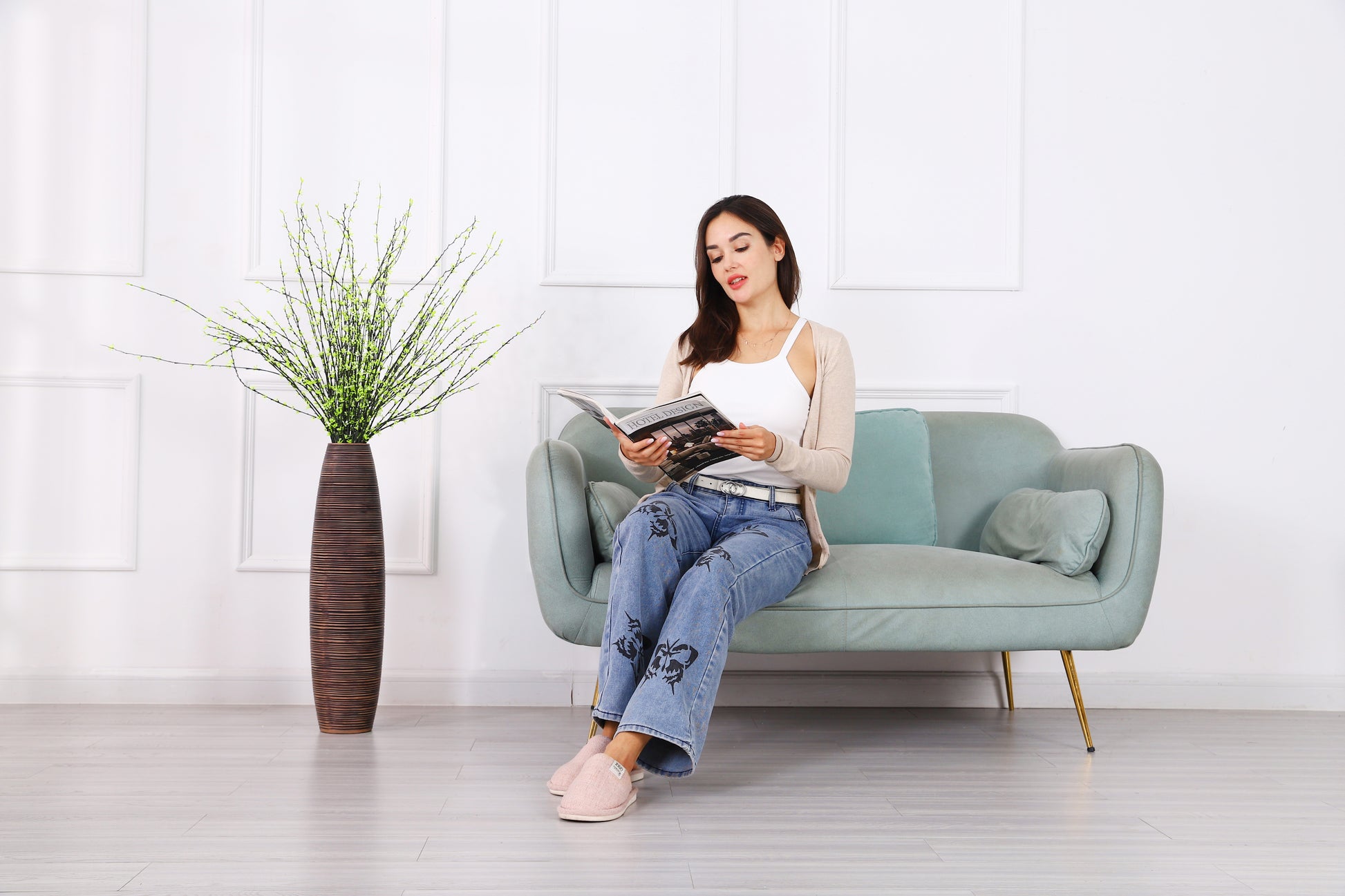 Large Resin Floor Vase – Stylish Waterproof Vase for Fresh & Dried Flowers, 65 cm