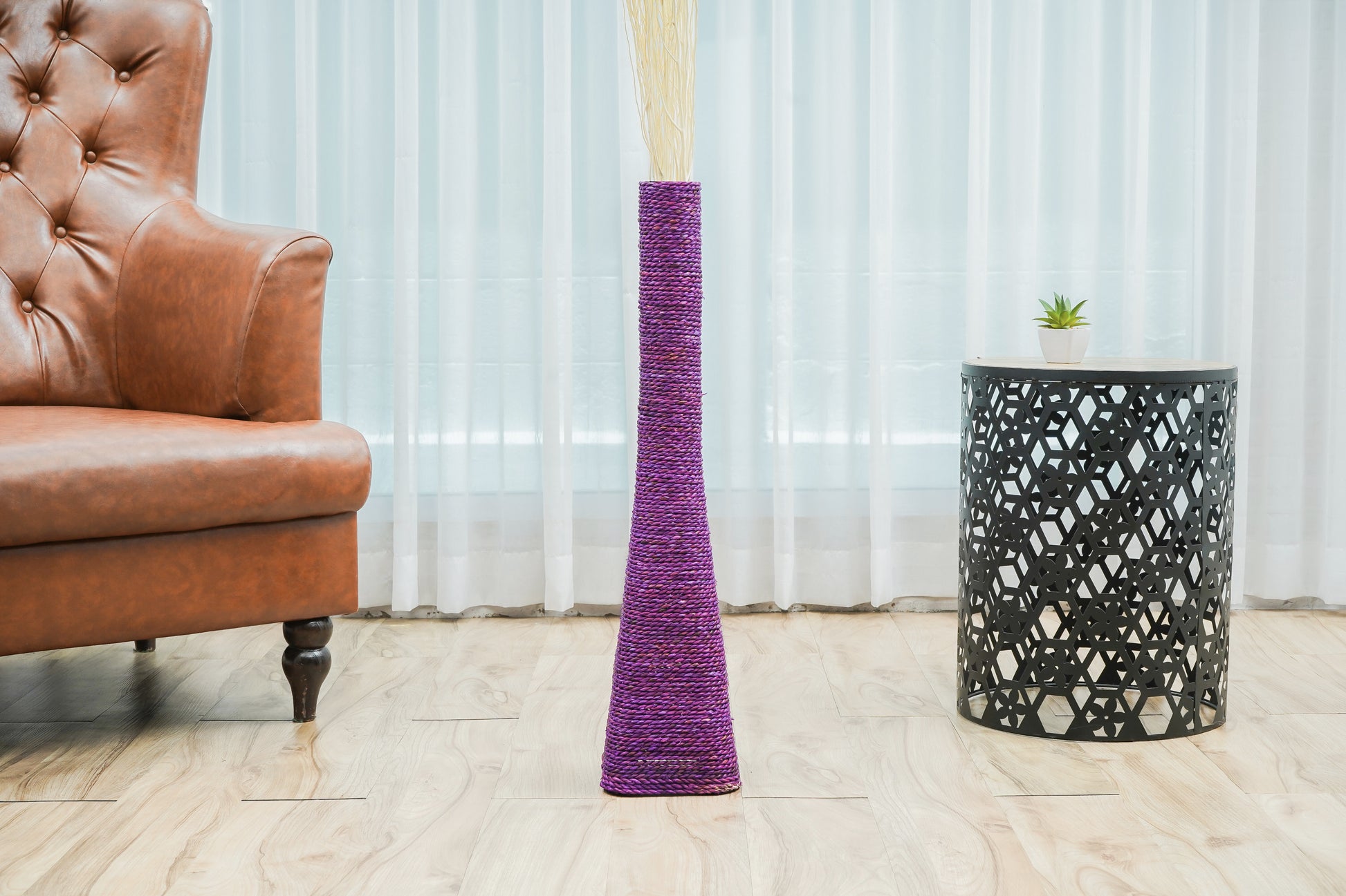 Large & Tall Floor Vase Made of Water Hyacinth and Bamboo – Handwoven Decorative Stand Vase for Dried Flowers & Branches, lavender, 70 cm - Modèle 2