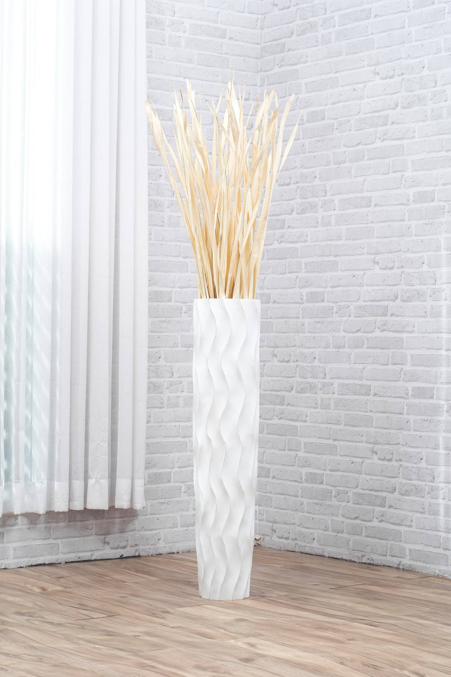 Large Mango Wood Floor Vase – Handcrafted Decorative Highlight from Thailand, 85 cm