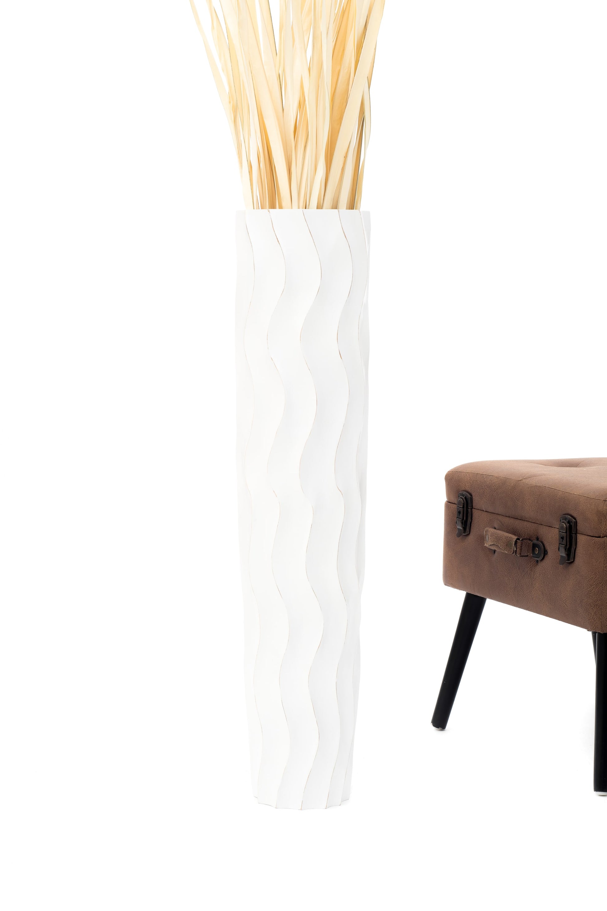 Large Mango Wood Floor Vase – Handcrafted Decorative Highlight from Thailand, 85 cm