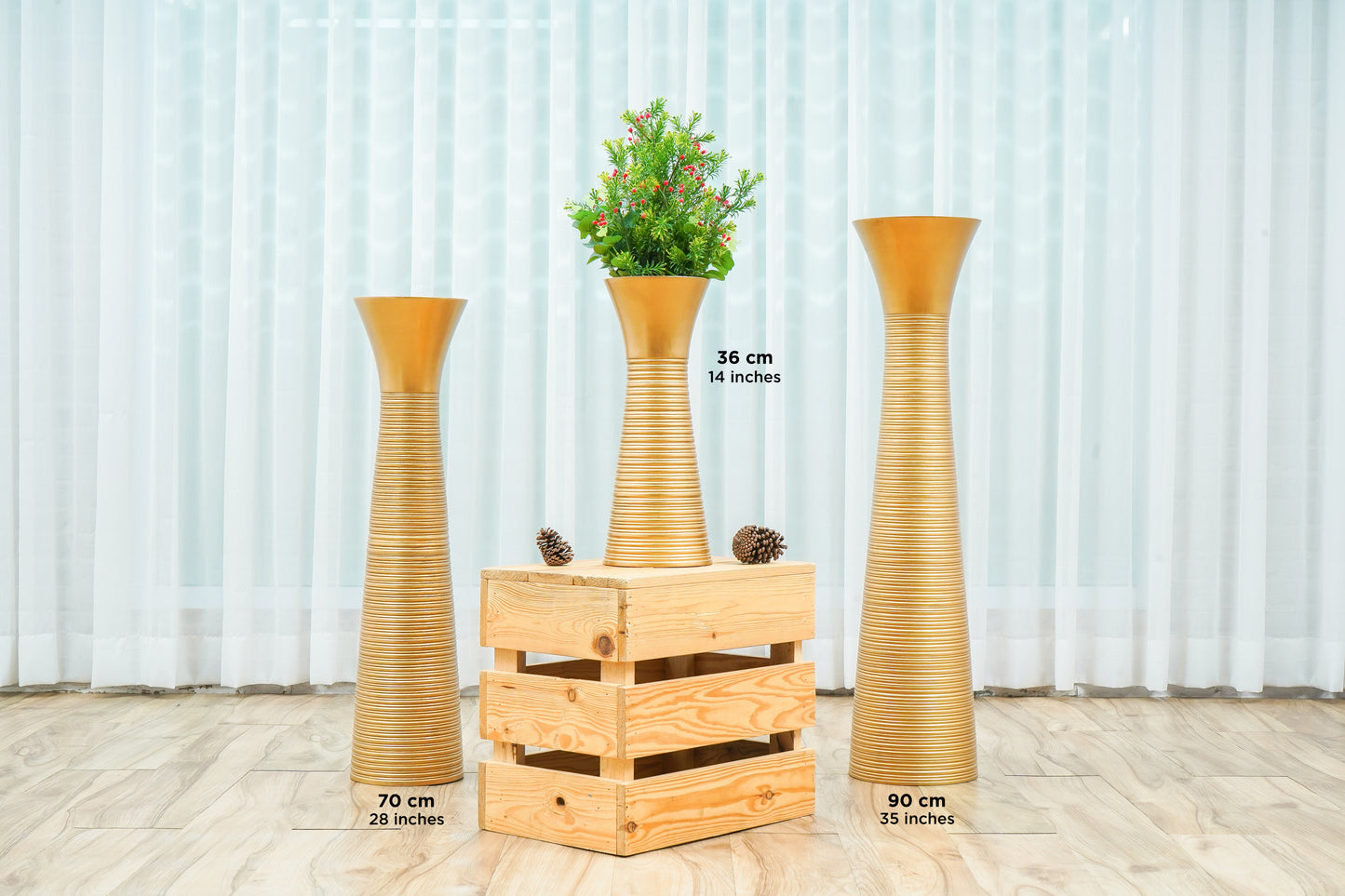 Large Mango Wood Floor Vase – Handcrafted Decorative Highlight from Thailand, 85 cm