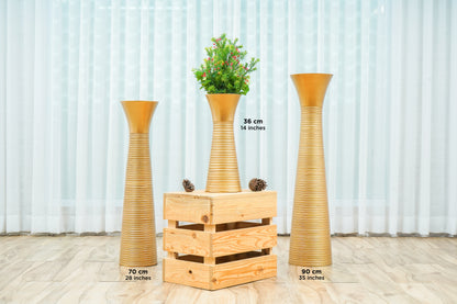 Large Mango Wood Floor Vase – Handcrafted Decorative Highlight from Thailand, 65 cm
