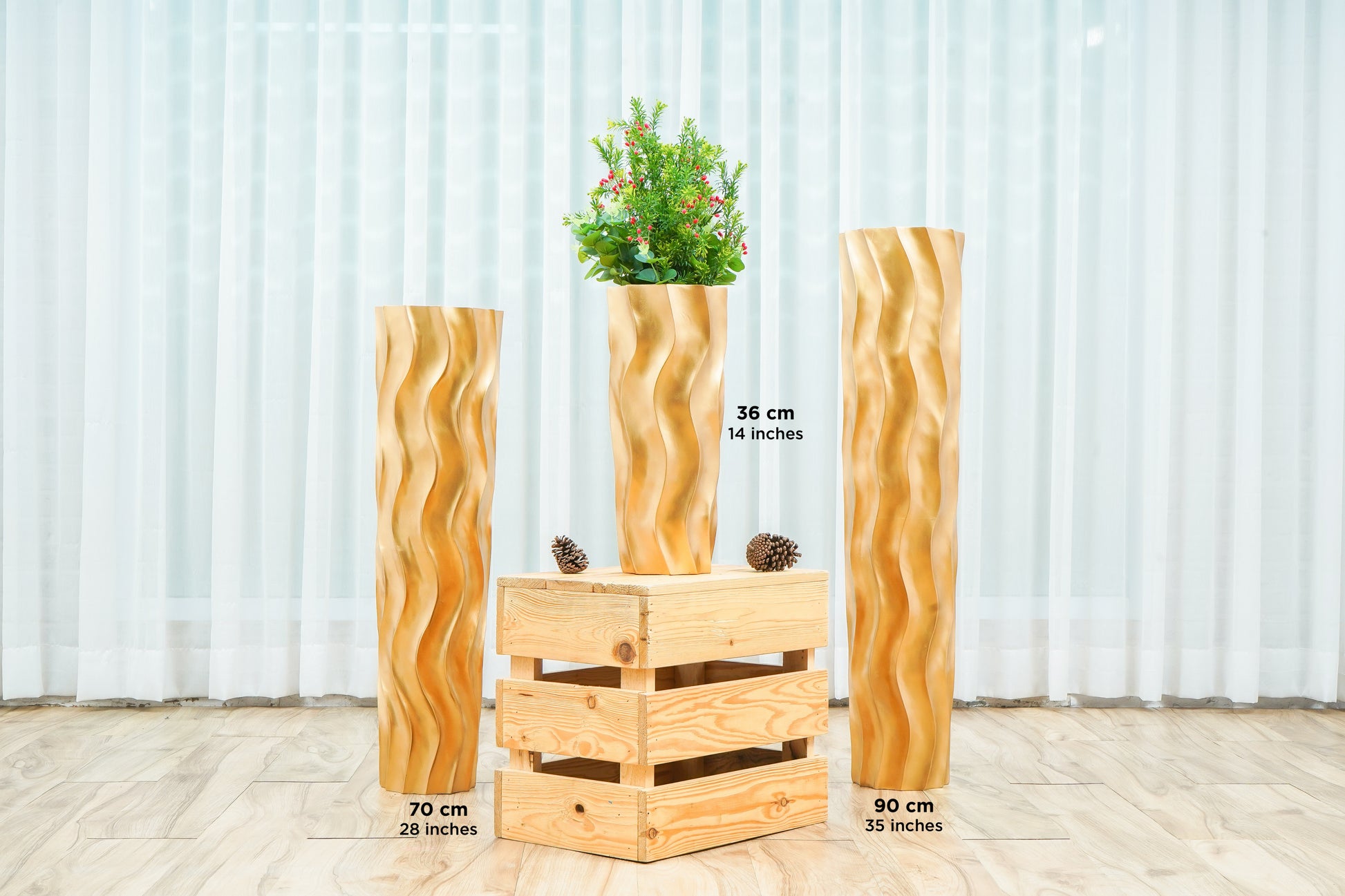 Large Mango Wood Floor Vase – Handcrafted Decorative Highlight from Thailand, gold, 65 cm