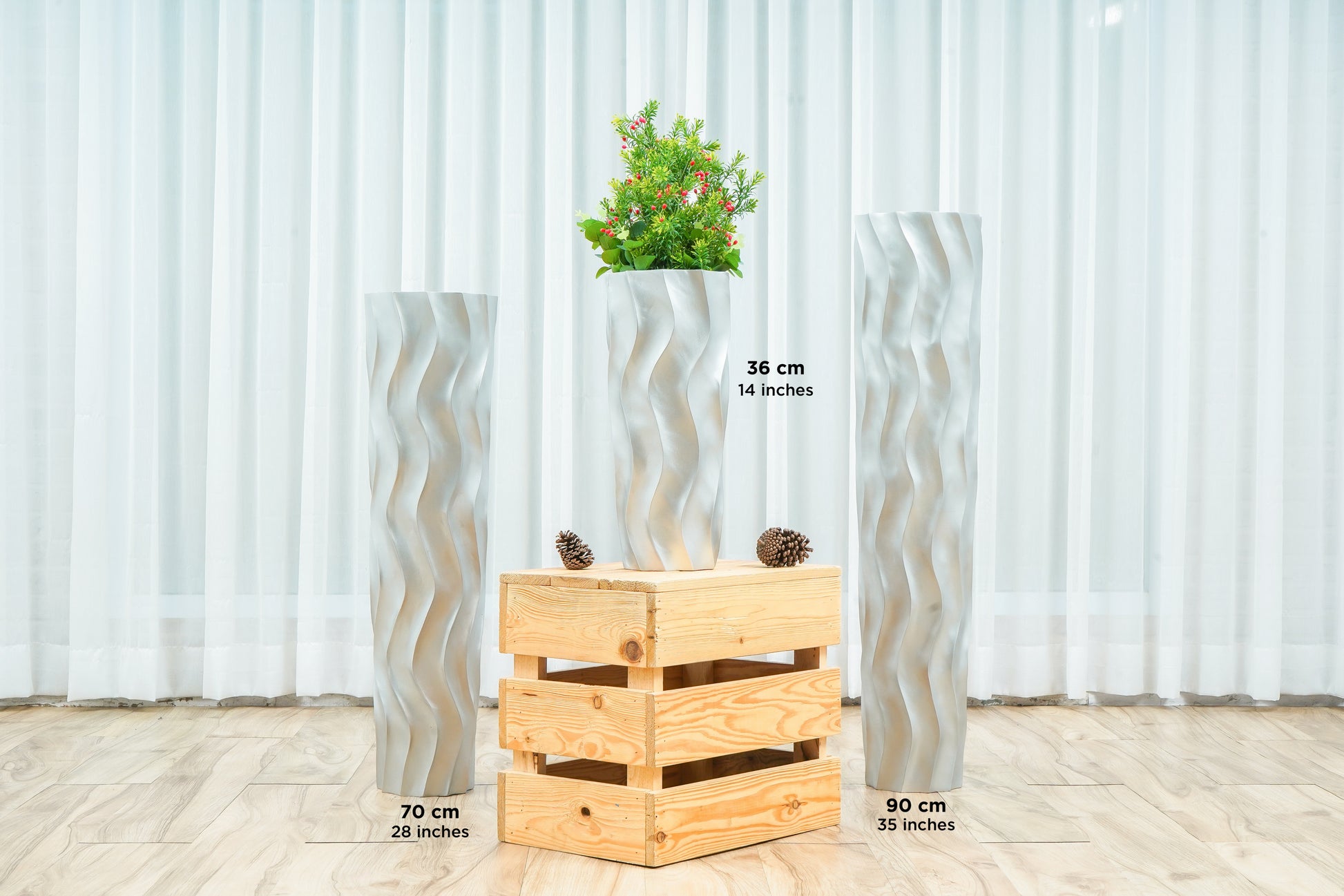 Large Mango Wood Floor Vase – Handcrafted Decorative Highlight from Thailand, silver, 65 cm